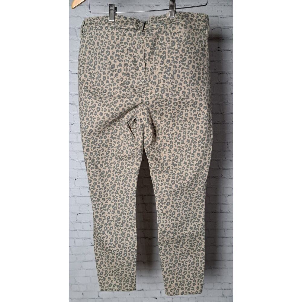 NYDJ x Chico’s Skinny Ankle Jeans Jegging Pants Lift Tuck 8 Cheetah Animal Beige - Picture 4 of 9